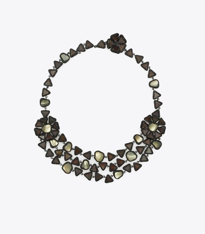 Collar de tres vueltas de resina Curiosity Collar de tres vueltas de resina Curiosity