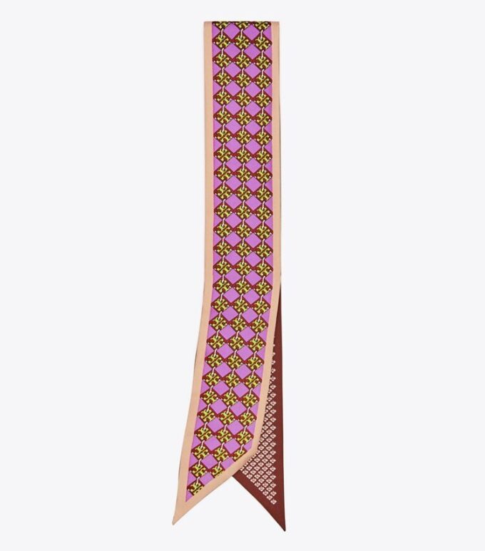 Corbata de seda con logotipo a cuadros en 3D Corbata de seda con logotipo a cuadros en 3D