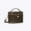 Estuche de maquillaje blando de lona recubierta con T Monogram Estuche de maquillaje blando de lona recubierta con T Monogram
