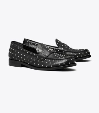Mocasín clásico con tachuelas