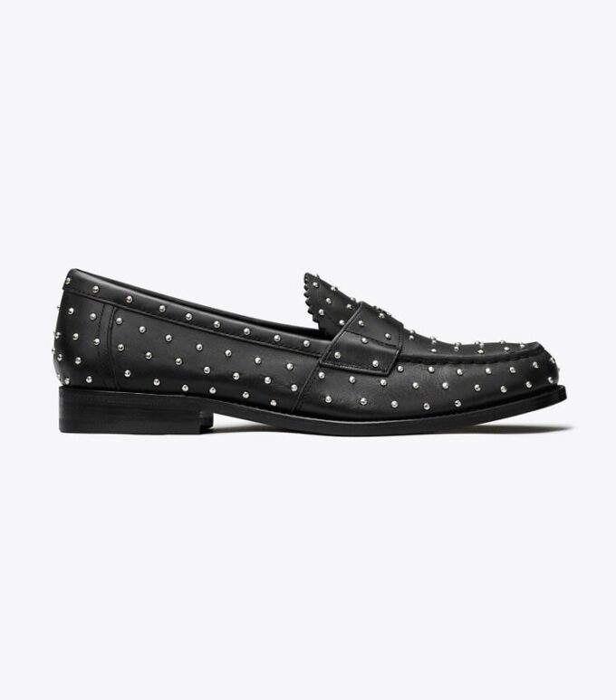 Mocasín clásico con tachuelas Mocasín clásico con tachuelas