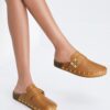 Mules con tachuelas Mellow Mules con tachuelas Mellow
