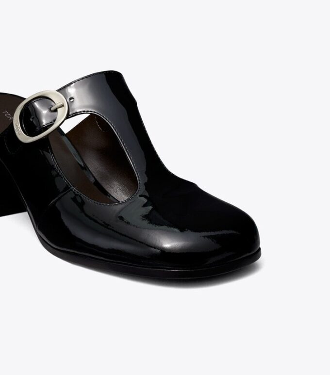 Mules con tacón y tira en T violetas Mules con tacón y tira en T violetas