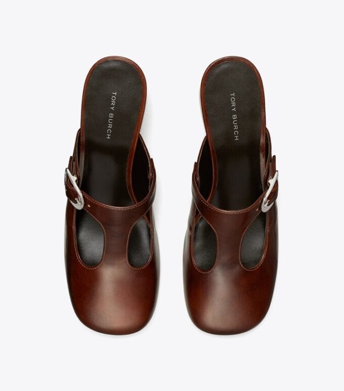 Mules con tacón y tira en T violetas Mules con tacón y tira en T violetas