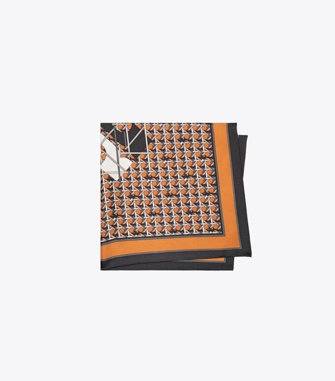 Pañuelo de seda con logotipo Basket-Weave Pañuelo de seda con logotipo Basket-Weave