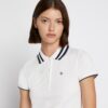 Polo de piqué de alto rendimiento con cuello plisado Polo de piqué de alto rendimiento con cuello plisado