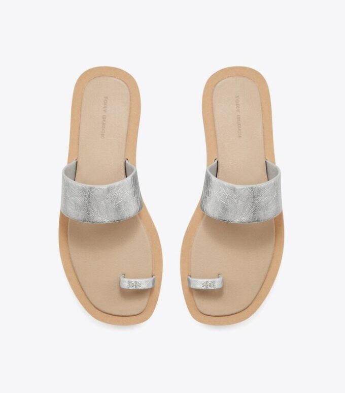 Sandalias con anilla en el dedo Sandalias con anilla en el dedo