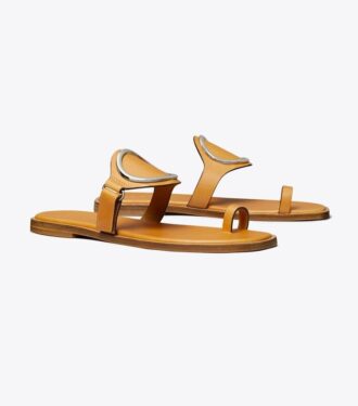 Sandalias con anilla en la puntera