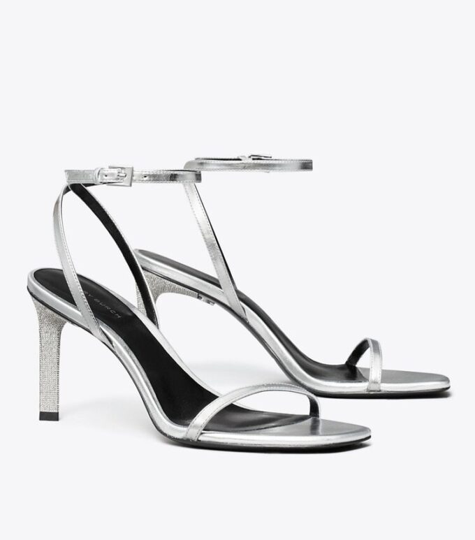 Sandalias con tacón pavé