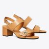 Sandalias con tacón y cierre giratorio Sandalias con tacón y cierre giratorio