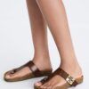 Sandalias con tira en T Mellow