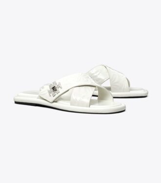 Sandalias con tiras cruzadas y cierre giratorio