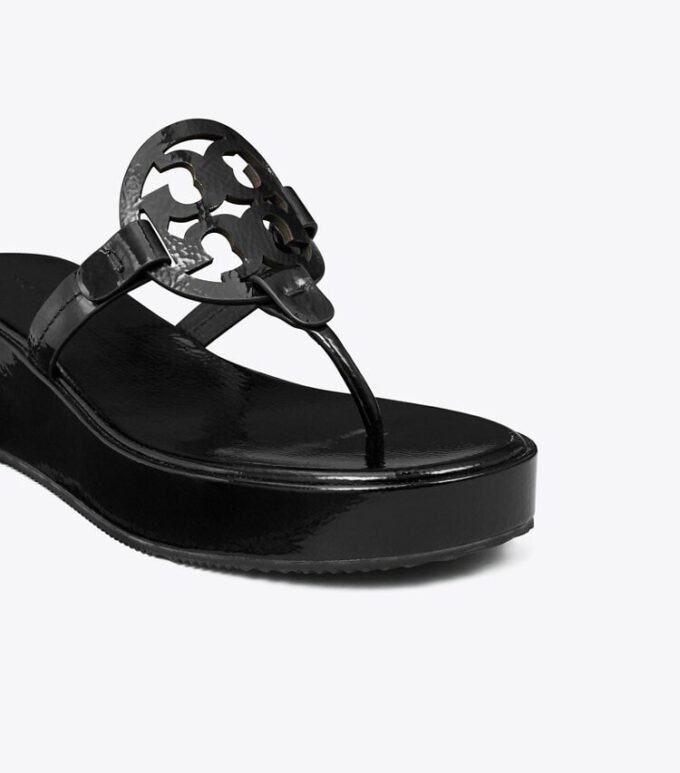Sandalias de cuña patentadas Miller Sandalias de cuña patentadas Miller