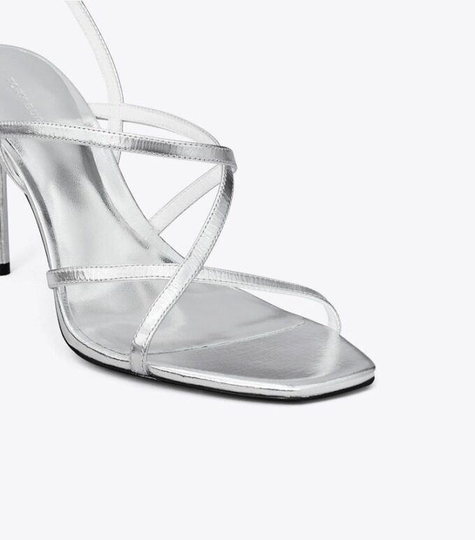 Sandalias de tacón con tiras múltiples Sandalias de tacón con tiras múltiples