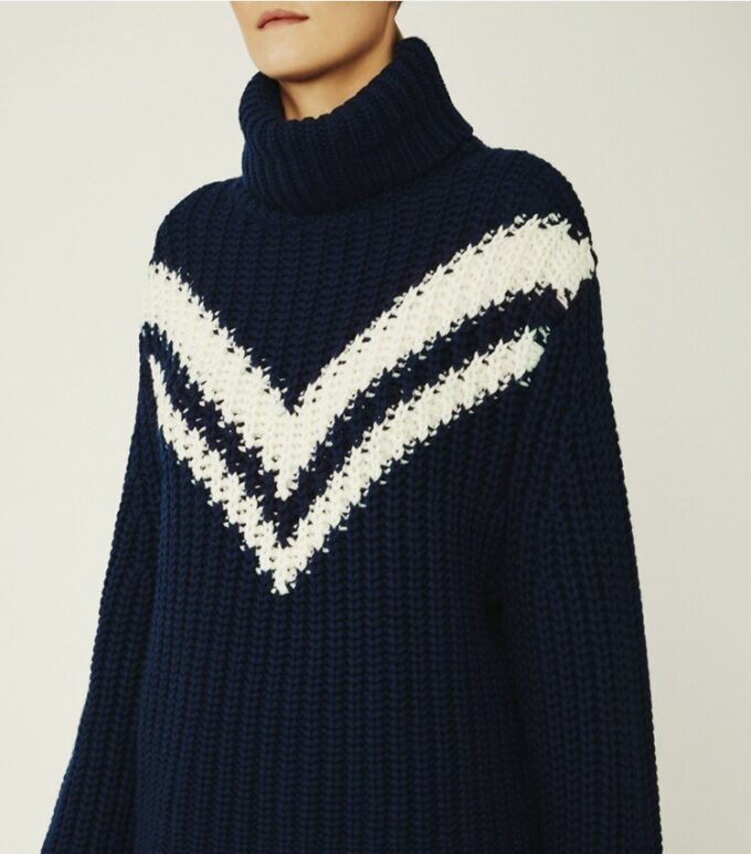 Suéter de cuello alto con diseño Chevron de lana merino Suéter de cuello alto con diseño Chevron de lana merino