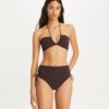 Top de bikini bandeau con cuello halter Top de bikini bandeau con cuello halter