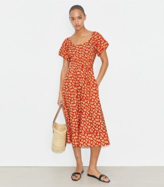 Vestido con cuello redondo