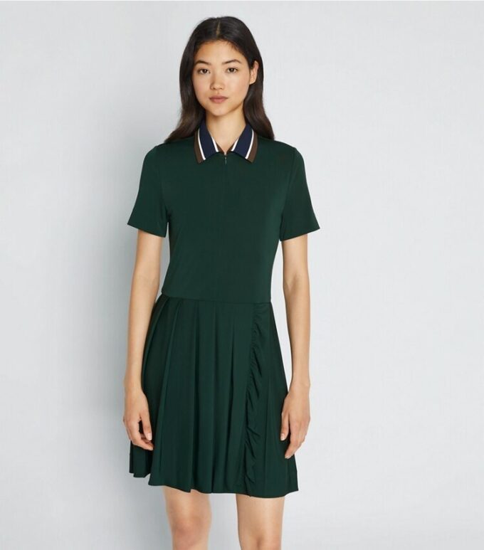 Vestido de golf con pliegues y cremallera delantera