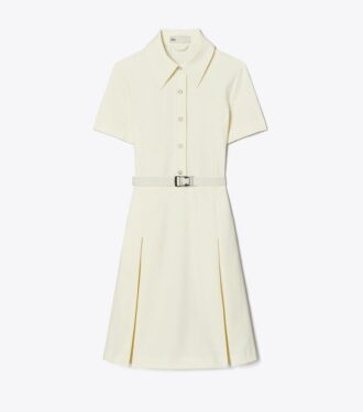 Vestido de golf plisado de manga corta