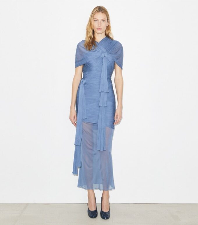 Vestido de viscosa con nudos Vestido de viscosa con nudos