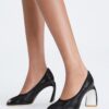 Zapatos de salón con punta abierta Zapatos de salón con punta abierta