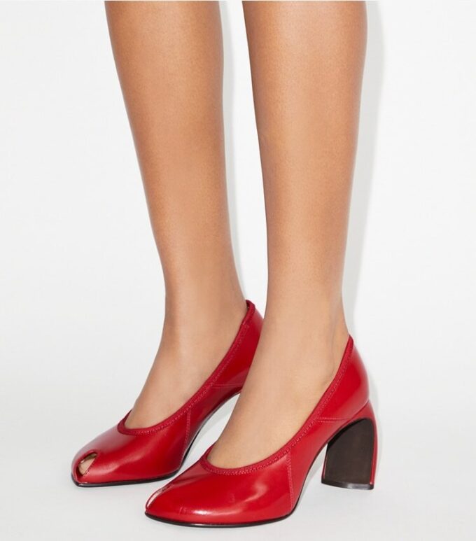 Zapatos de salón con punta abierta Zapatos de salón con punta abierta