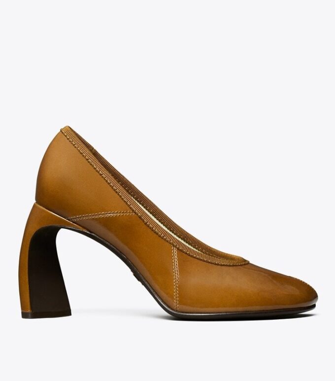 Zapatos de salón con punta abierta Zapatos de salón con punta abierta