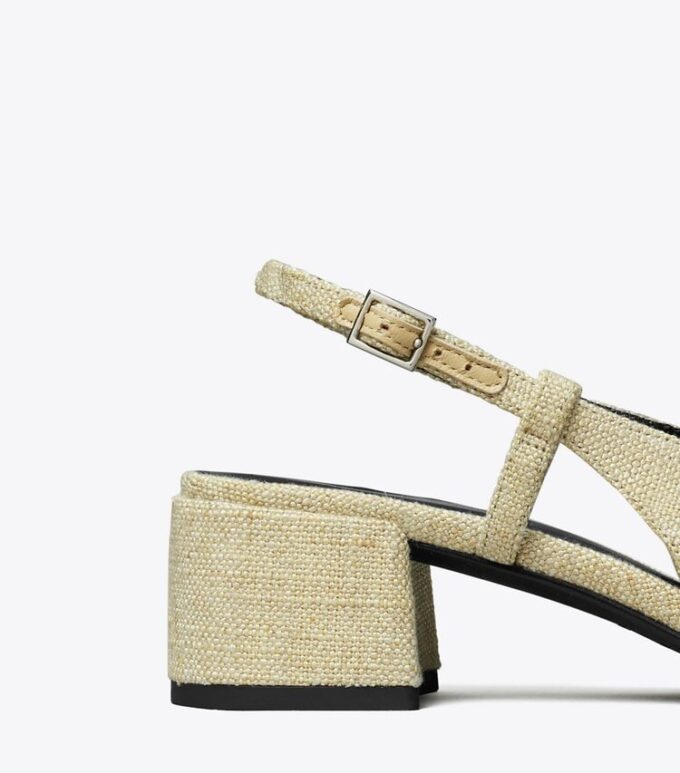 Zapatos destalonados con puntera Zapatos destalonados con puntera