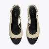 Zapatos destalonados con puntera Zapatos destalonados con puntera